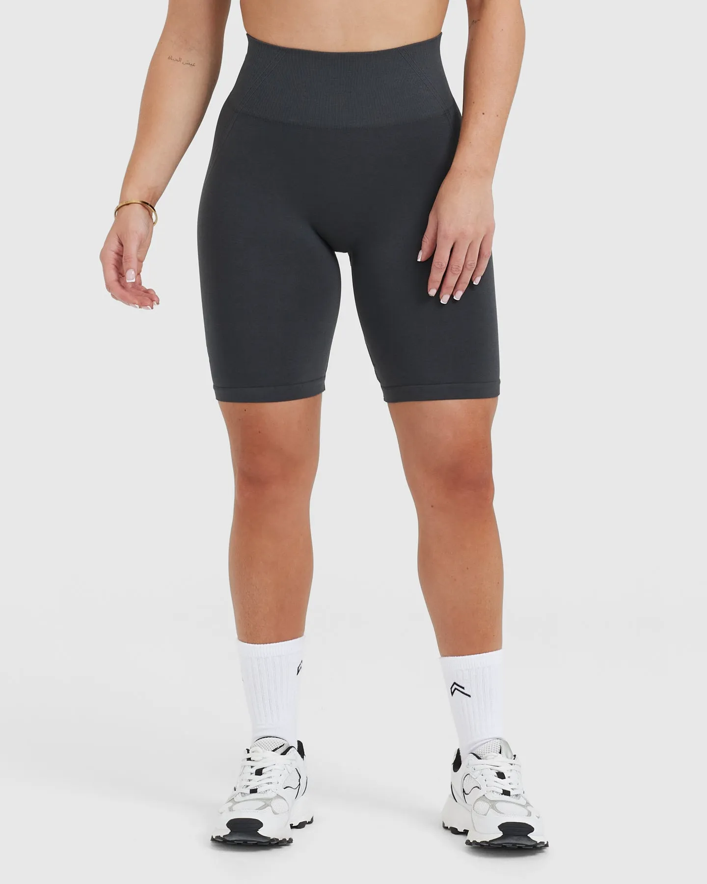 Effortless Seamless Cycling Shorts | Coal