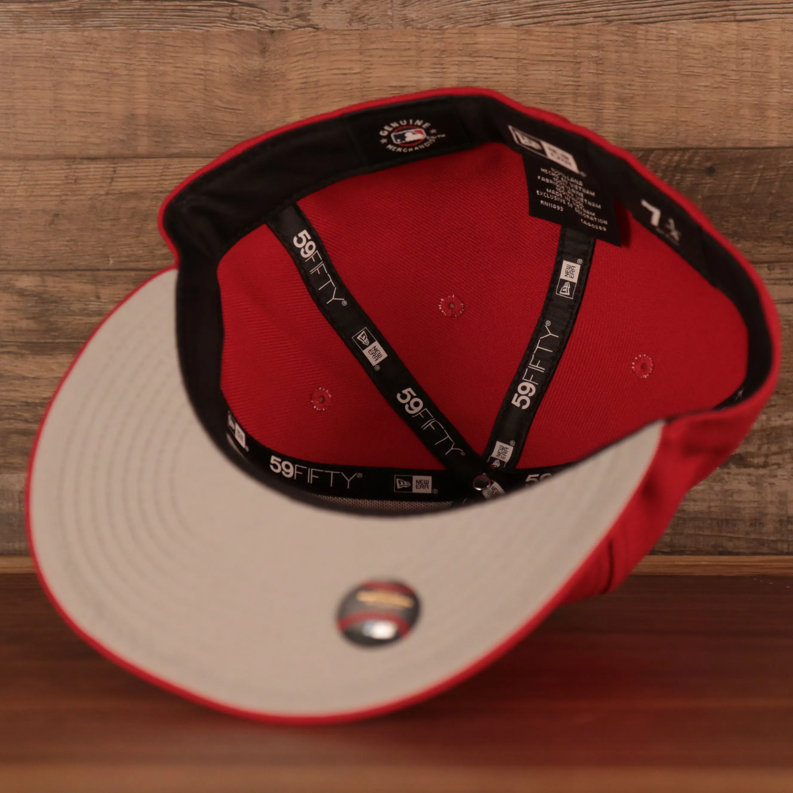 Philadelphia Phillies Upside Down Logo Gray Bottom 59Fifty Fitted Cap