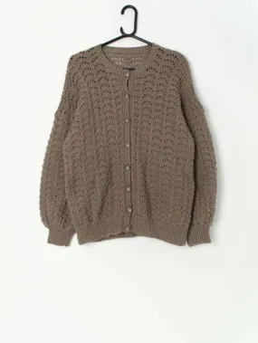 Vintage scallop knit cardigan in grey beige – Medium