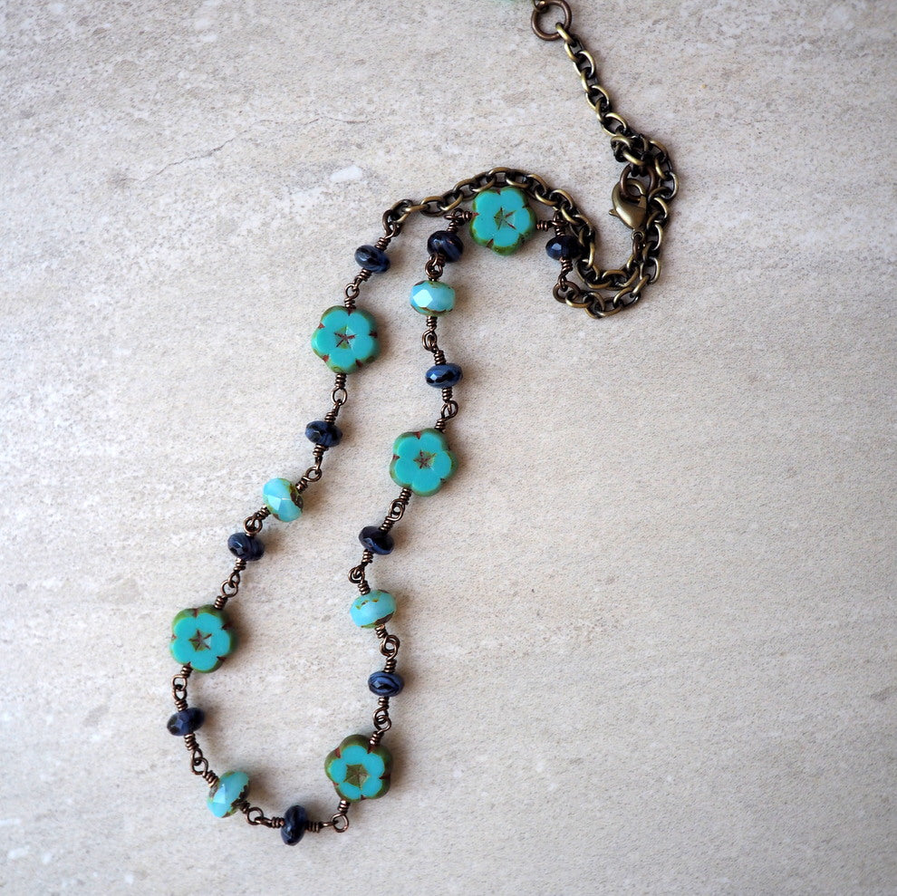 Weekend Turquoise Floral Necklace