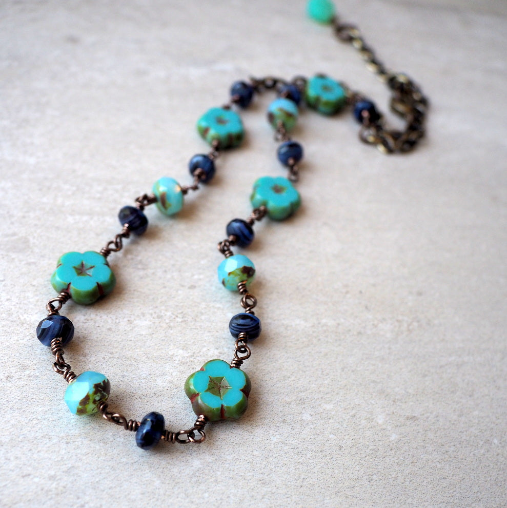 Weekend Turquoise Floral Necklace